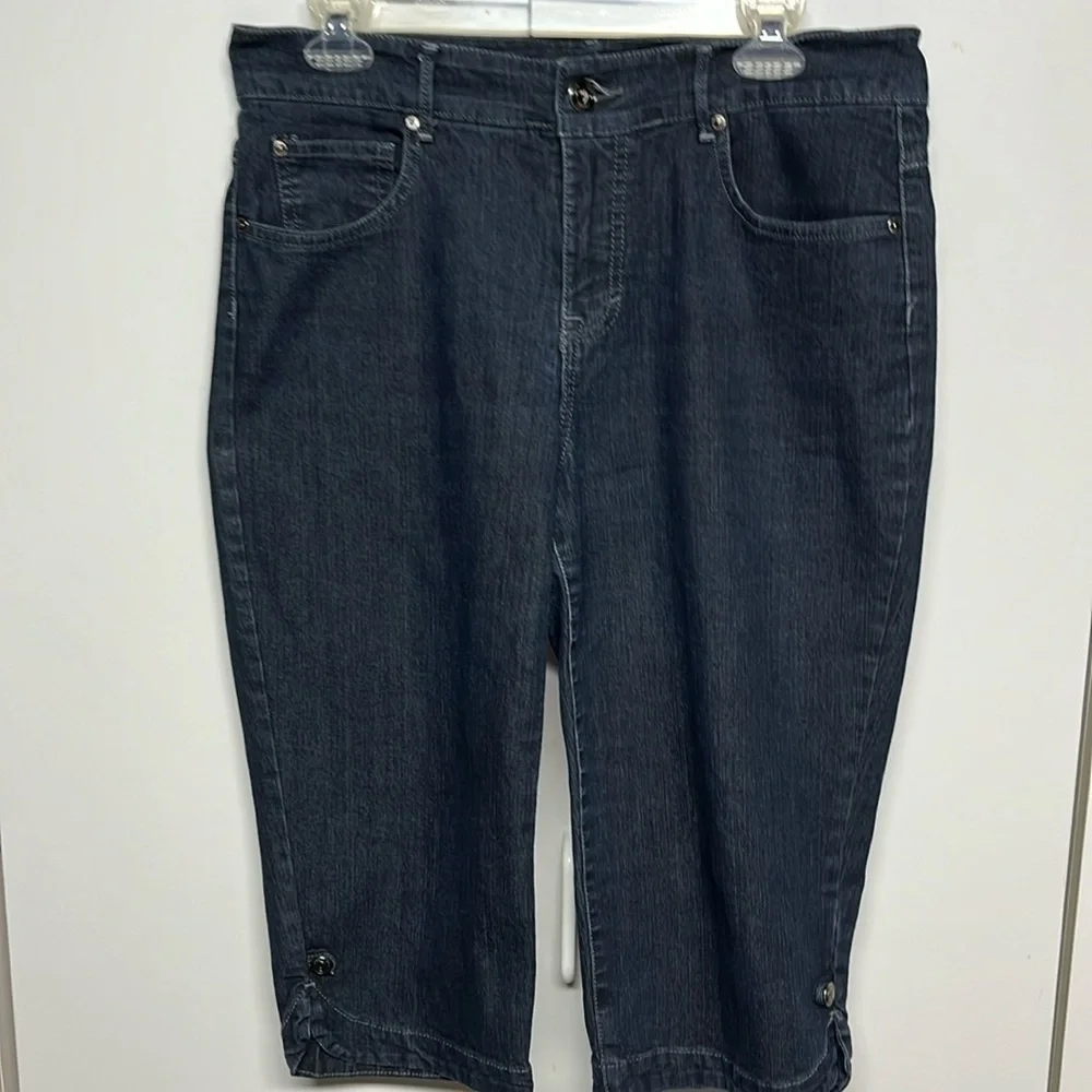 Nine West Jean Capri Studded Back Pockets